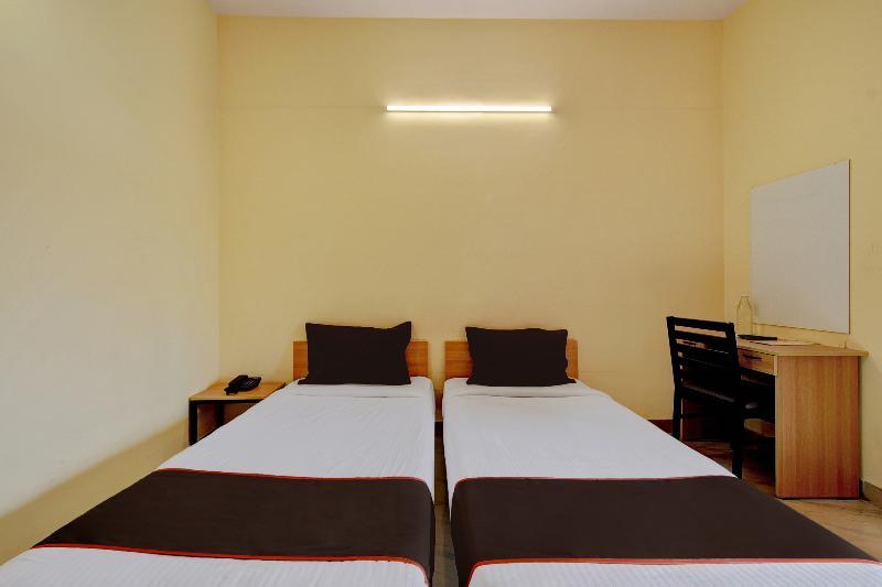 Collection O 19570 Bb Residency Hotel