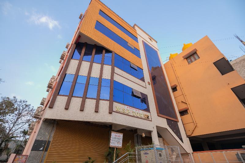 Oyo 28778 La Melodie Hotel Bangalore