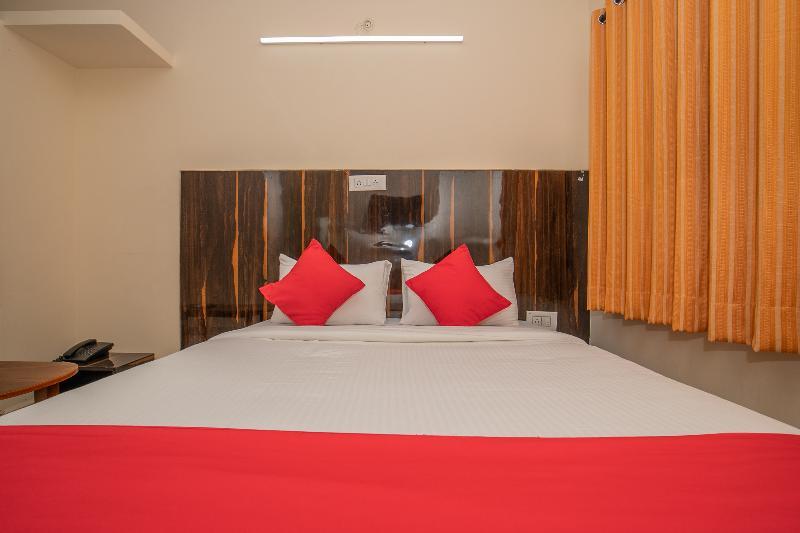 Oyo 28778 La Melodie Hotel Bangalore