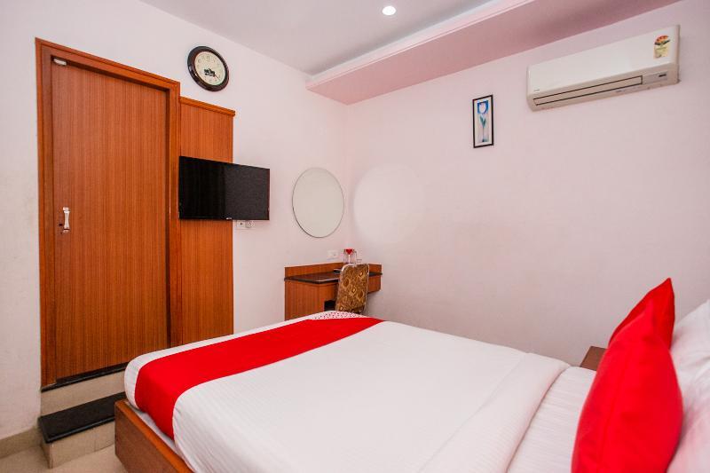 Oyo 6960 Kengeri Hotel