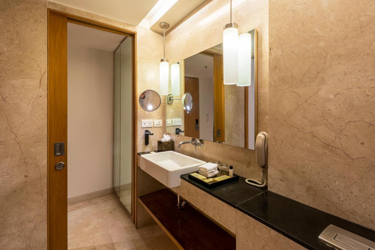 Vivanta Bengaluru, Whitefield 5*