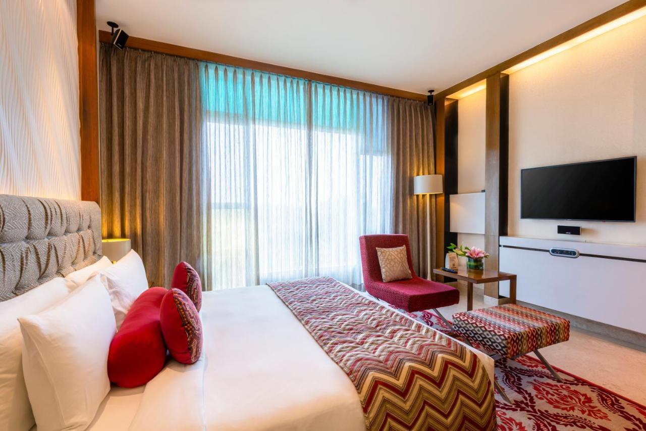 Hotel Vivanta Bengaluru, Whitefield 5*