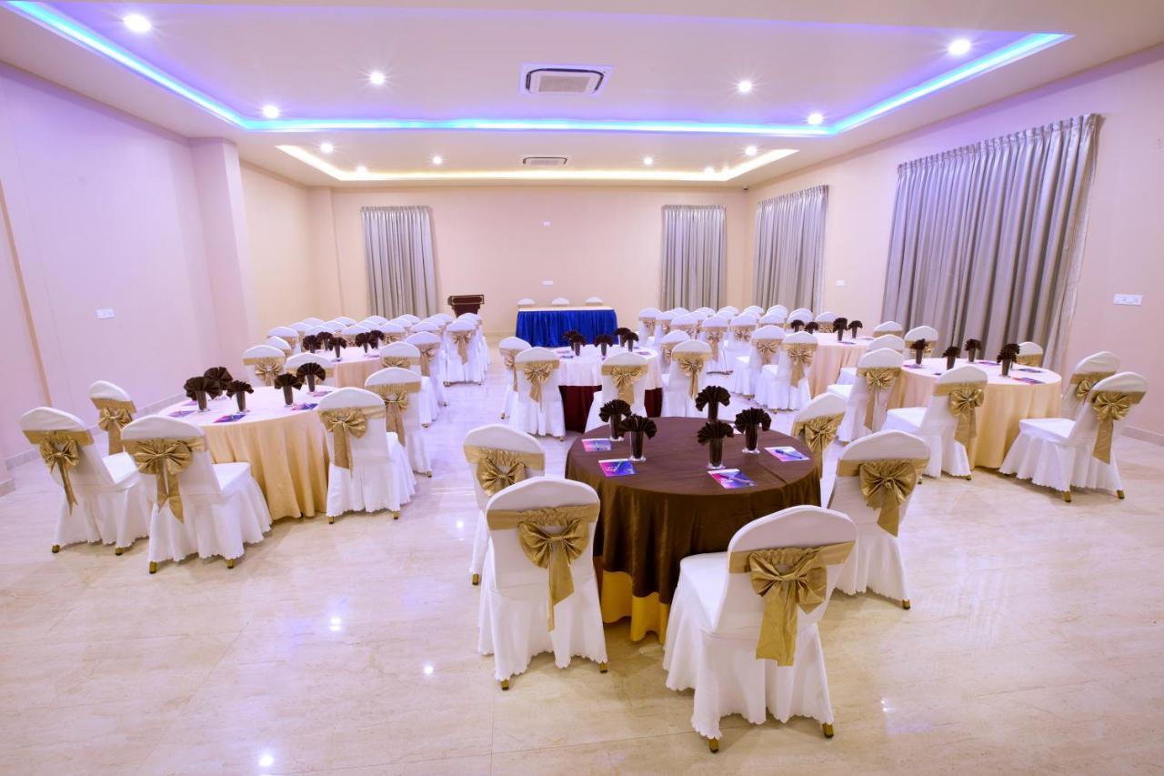 Rk Gardenia Hotel 3*