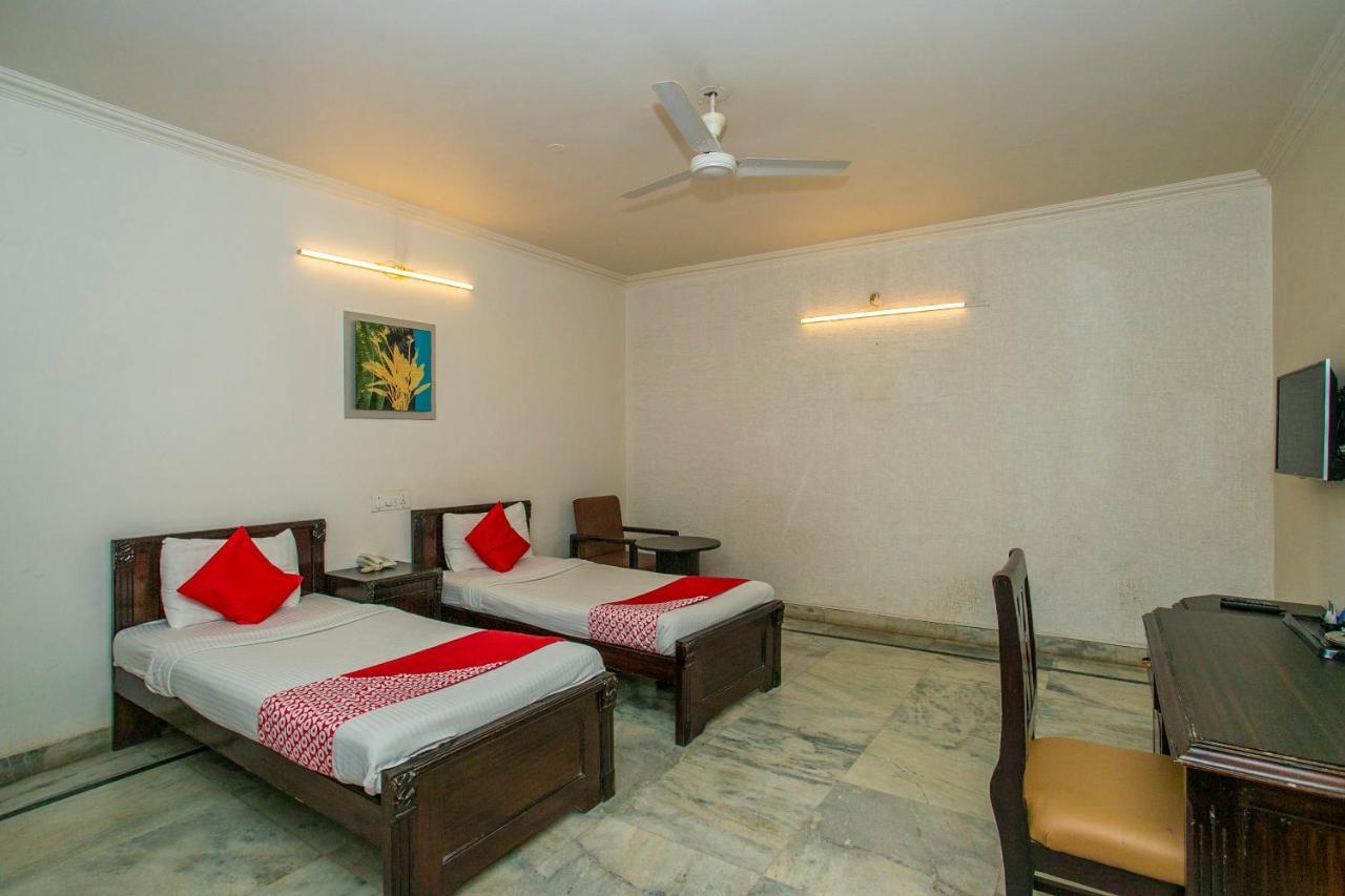 Hotel Oyo 26955 Asteria