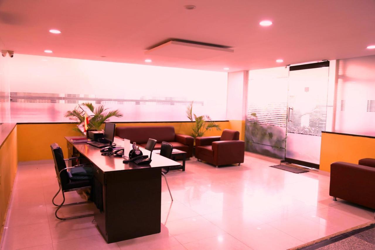 Hotel Airport Gateway