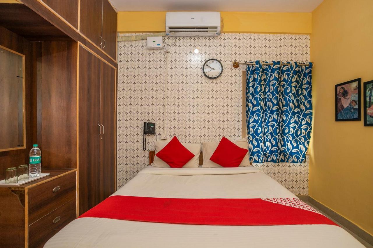 Oyo 12776 Sv Hotel