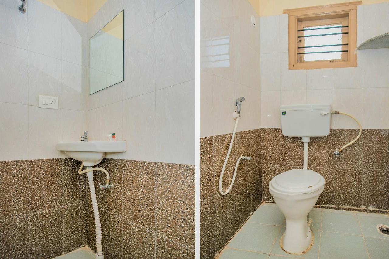 Oyo 12776 Sv Hotel