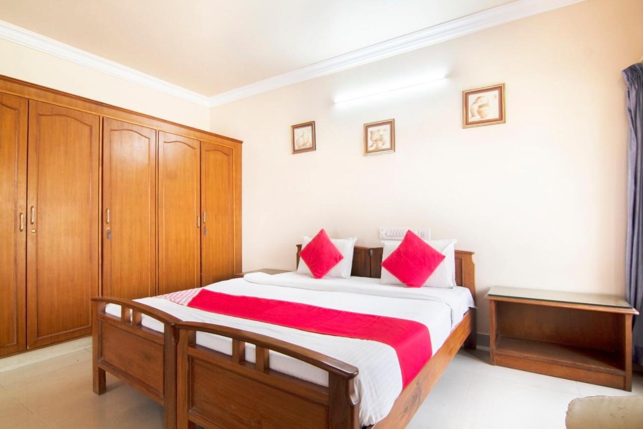 Oyo 24573 Eyrie Comforts 3*