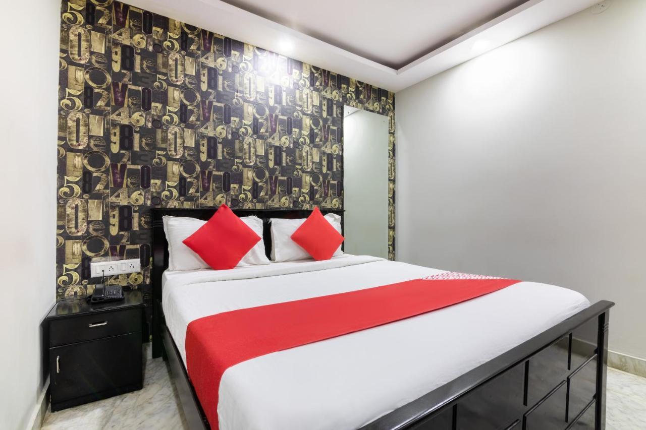Hotel Collection O 2323 Gs Bangalore