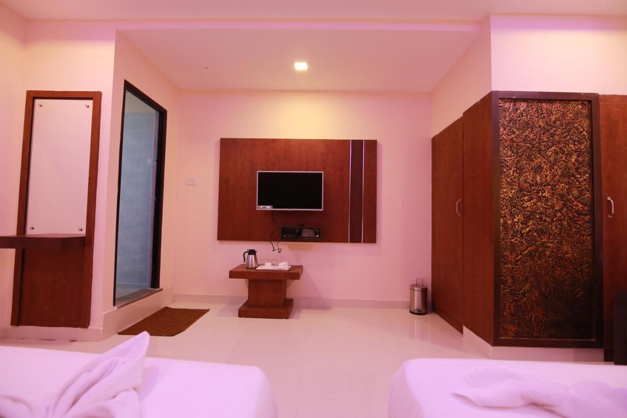 Apple Hotel