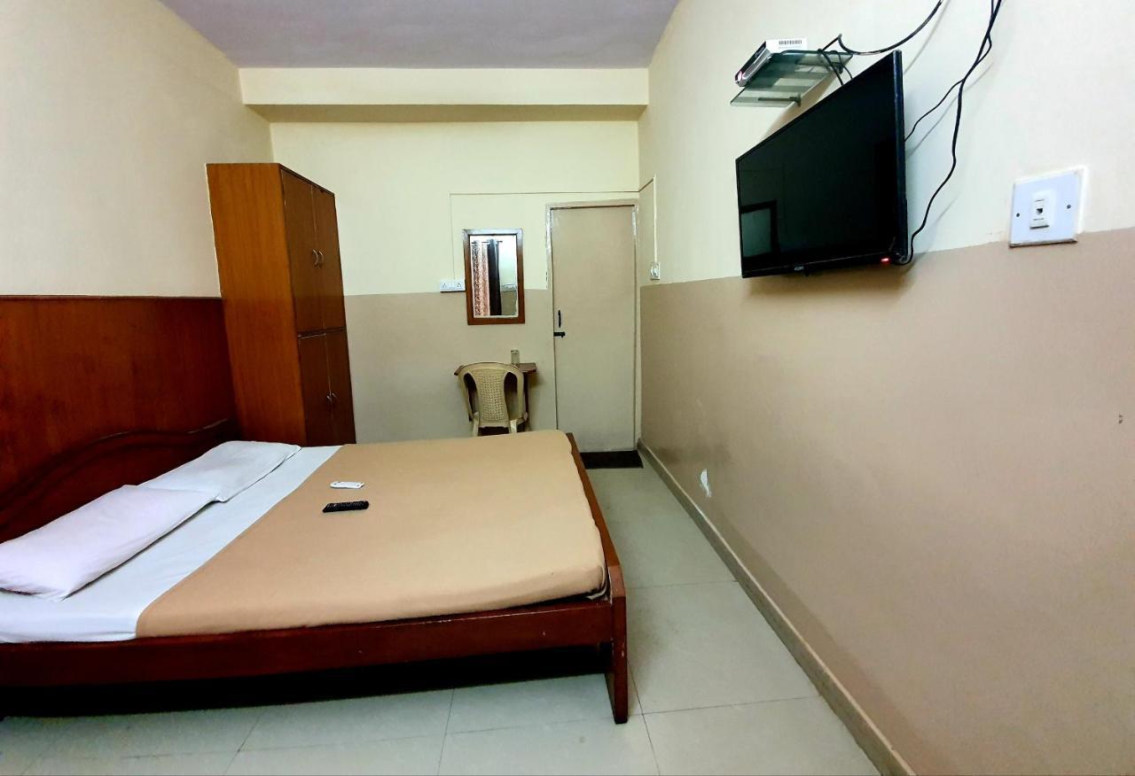 Hotel Veekay Residency 2*