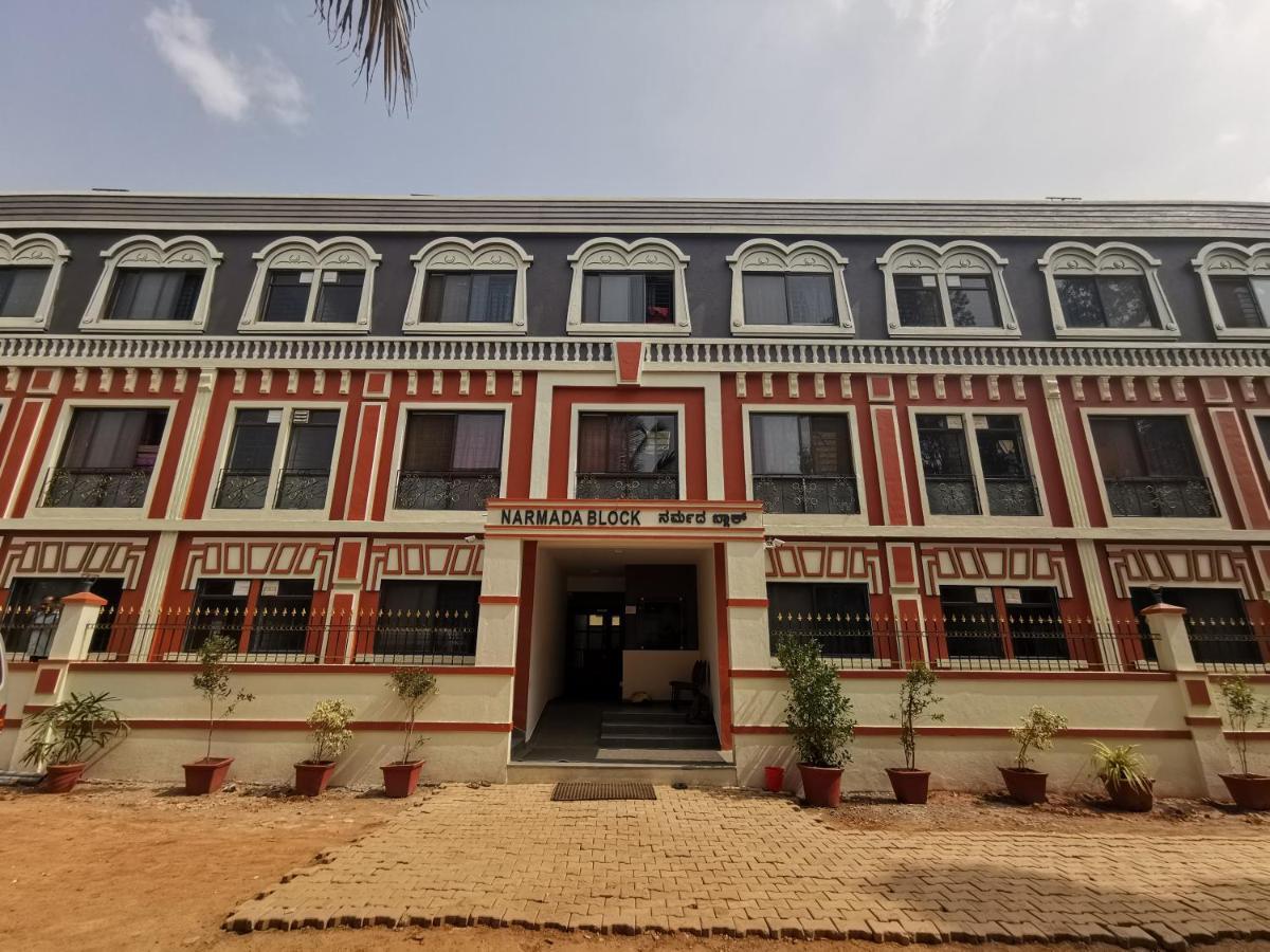 Hotel Narayana Studio Bangalore