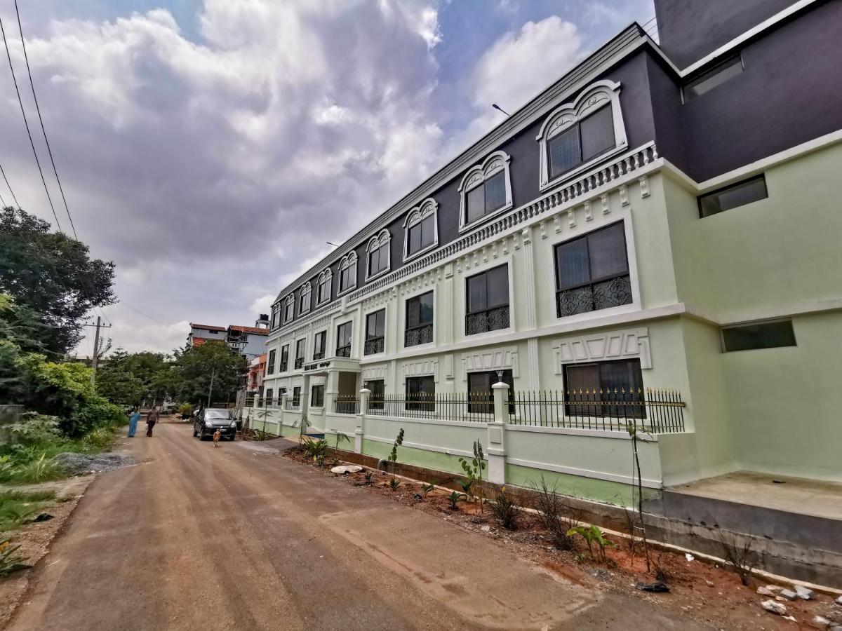 Hotel Narayana Studio Bangalore