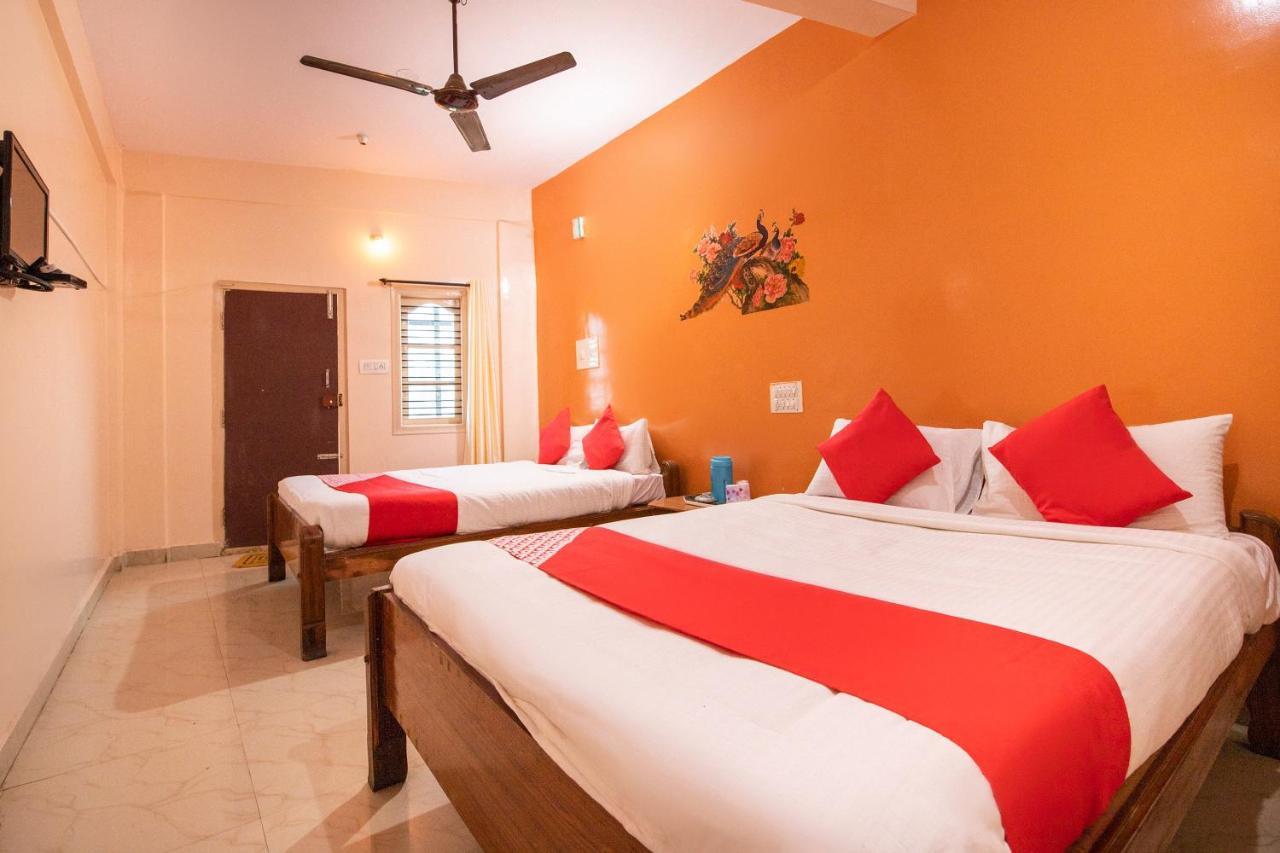 Hotel Oyo 68852 M.r Bangalore