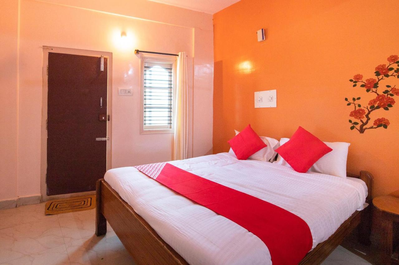 Hotel Oyo 68852 M.r Bangalore