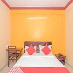 Oyo 10450 Breeze Inn
