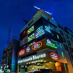 Capital O 15950 J K Residency
