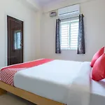 Oyo Flagship 44601 Cloud Stay