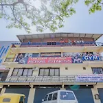Oyo 79181 Sri Dhanalakshmi Boarding & Lodging