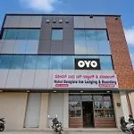 Oyo Hotel Bungalow Inn Lodging & Boarding