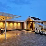 The Pentouz On 100 Feet Road Indiranagar - An Urban Luxury Retreat