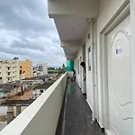 C Suites - Helena