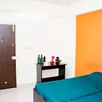C Suites - Magnum