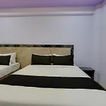 Collection O Royal Suites