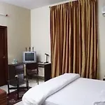 Aspen Woods Service Apartments