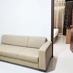 Clyford Suites