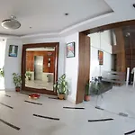 Hotel Trinity Isle
