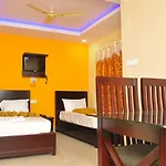 Hotel Breeze Inn