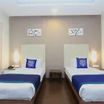 Oyo 8045 Crest Hotel