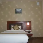 Emerald Suites By Omatra