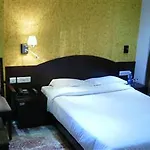 Suvarna Samphala Inn