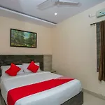 Oyo 26197 Pride Suites