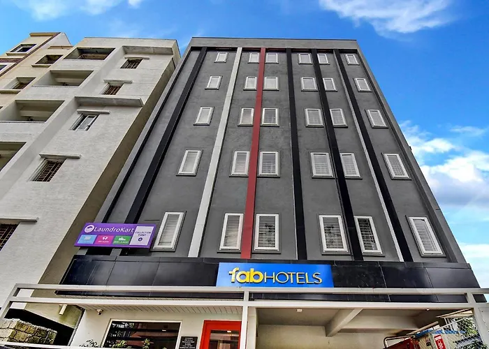 Fabhotel Siri Residency