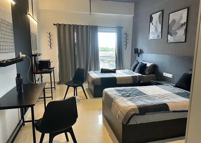 Collection O Local Square | Whitefield