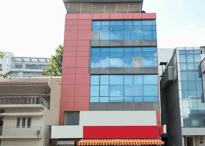 Oyo 10378 Hotel Hibiscus Mayflower