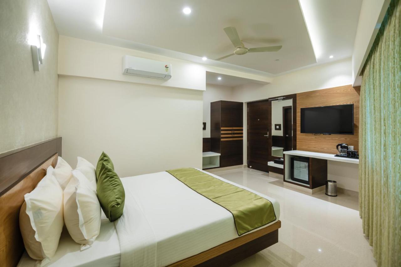 Hotel Fabhotel Prime Vanusa Residency By Big Tree Hospitality 3*