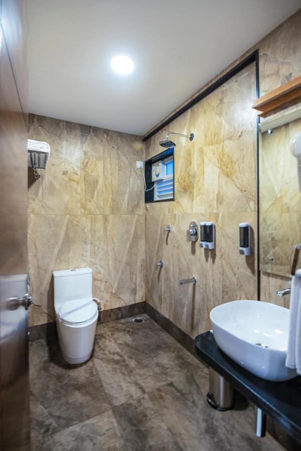 Hotel Fabhotel Prime Vanusa Residency By Big Tree Hospitality 3*