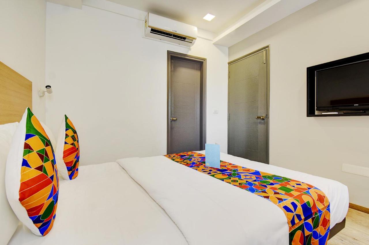 Fabhotel Siri Residency 3*
