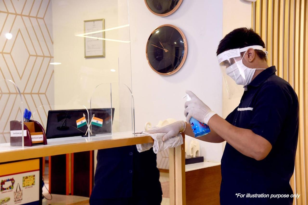 Hotel Vaccinated Staff- Oyo 10232 Ashberry 3*