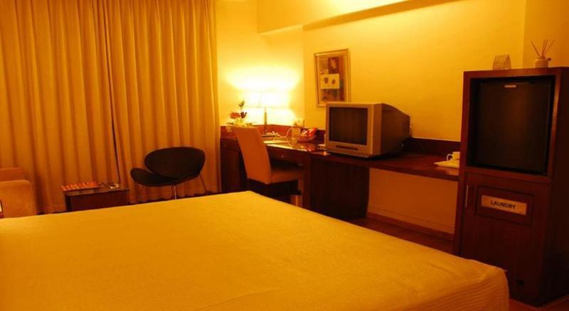 The Chevron Hotel 3*