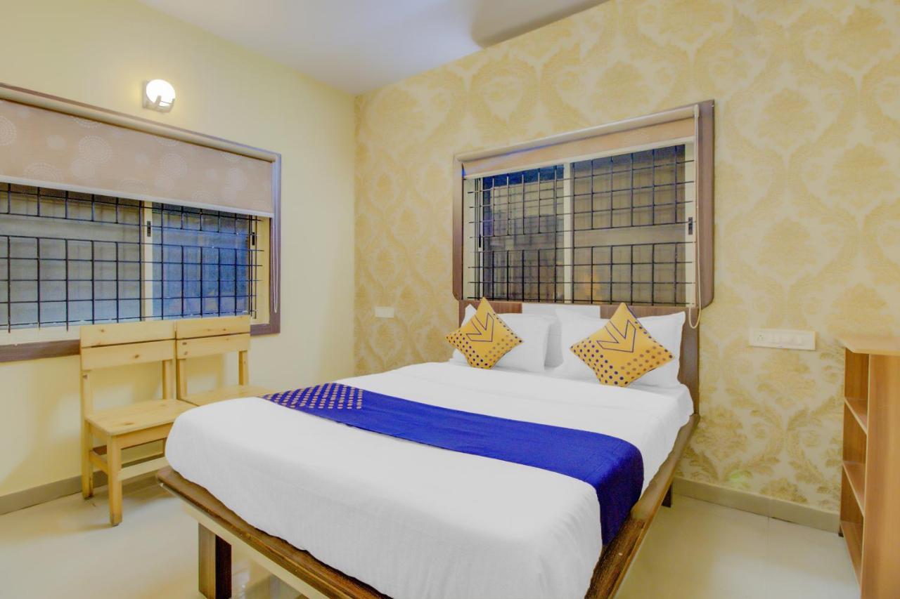Hotel Spot On 78834 Isnas Residency