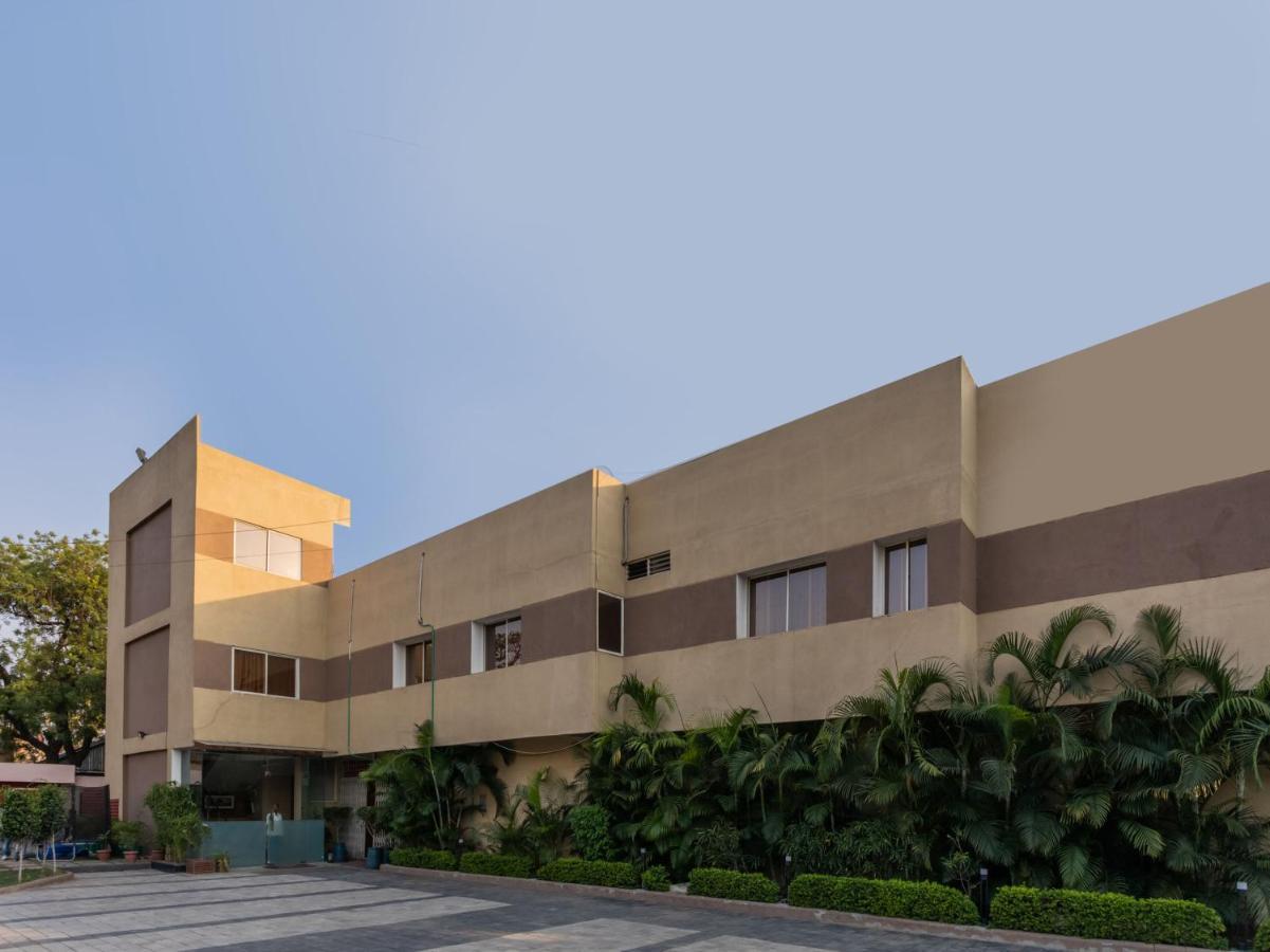 Oyo 16475 Sai Vishram Bangalore