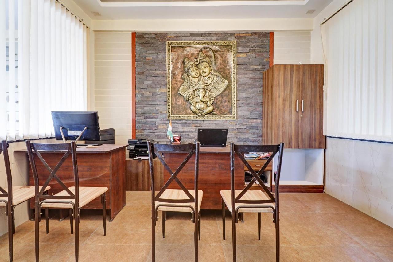 Hotel Oyo Flagship 83187 Shiv Enclave