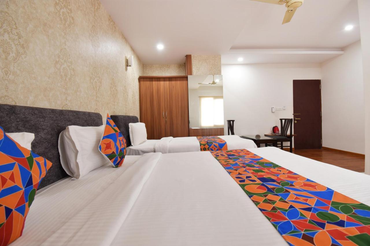 Hotel Fabhotel Dhanvitha 4*