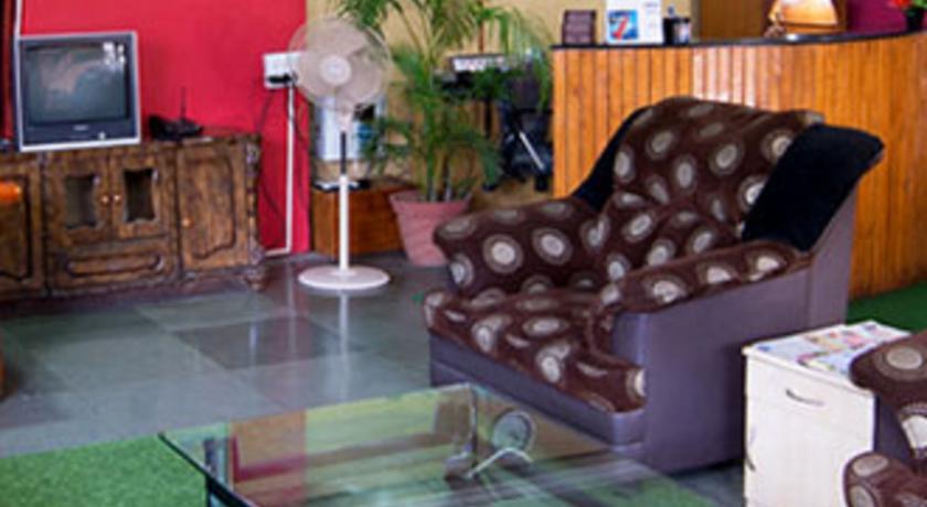 Oyo 4606 Maple Hotel 3*