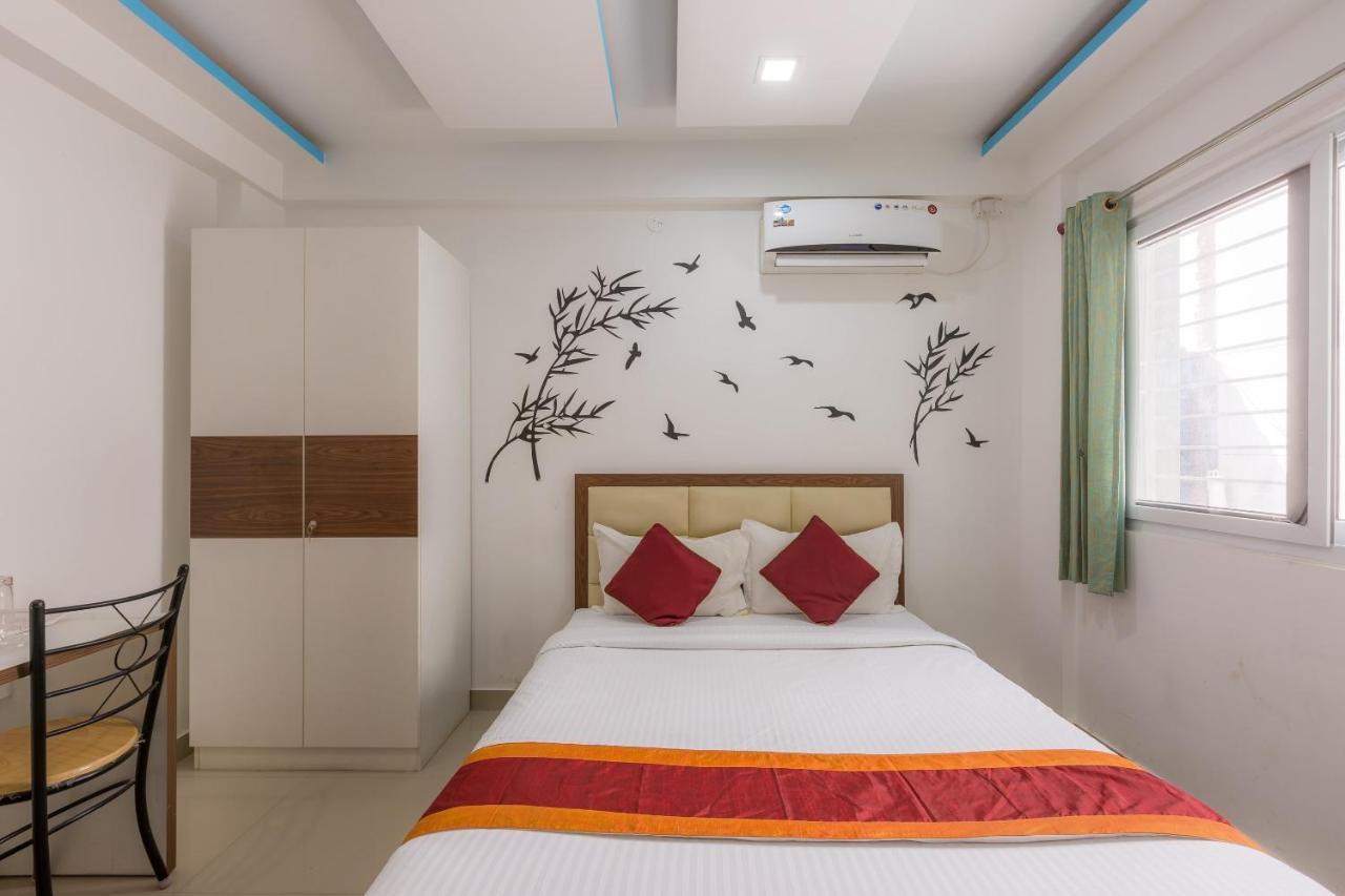 Hotel Oyo 4767 Royal Park